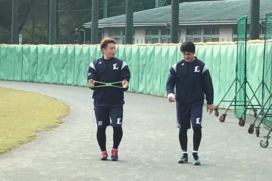 右肘手術を受けた埼玉西武岡田雅利がリハビリスタート　「1月から投げられる」