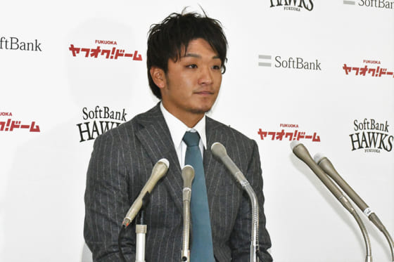 虎から移籍の鷹・松田遼は100万減　古巣との違いは「練習量」「選手の意識高い」