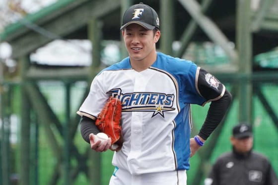 北海道日本ハム吉田輝、初フリーで豪快3連続空振りも…高市打撃投手「打席で何かありそう」