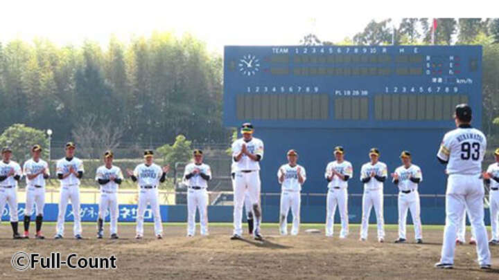 福岡ソフトバンクは柳田選手の一本締めで春季キャンプを打ち上げ（C）Full-Count