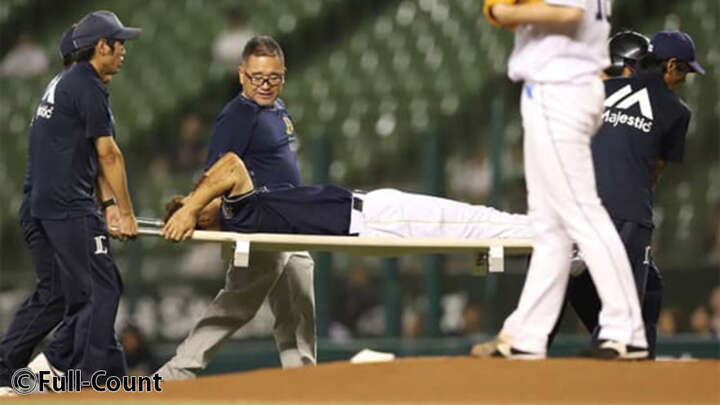 オリ中島宏之が左もも裏を痛めて交代　走塁中に転倒、自力で歩けず担架で運ばれる
