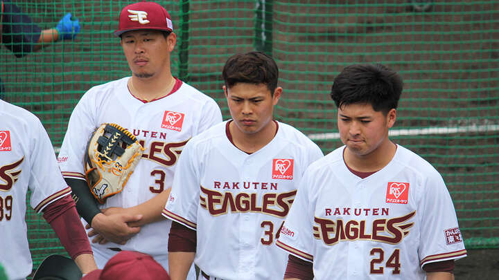 山崎幹史選手（右から2番目）撮影：菊地綾子