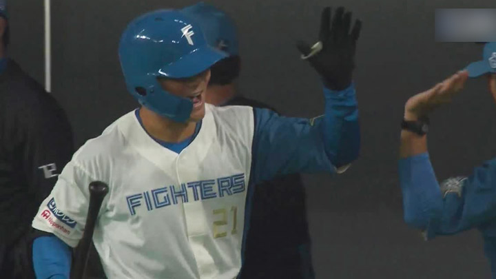 北海道日本ハム・清宮幸太郎がオープン戦2本目となるソロ本塁打を放つ！