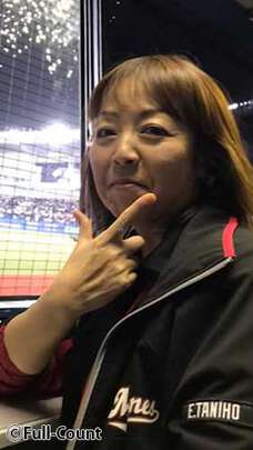 千葉ロッテ“名物ウグイス嬢"が通算1700試合達成。91年8月に川崎球場で初アナウンス