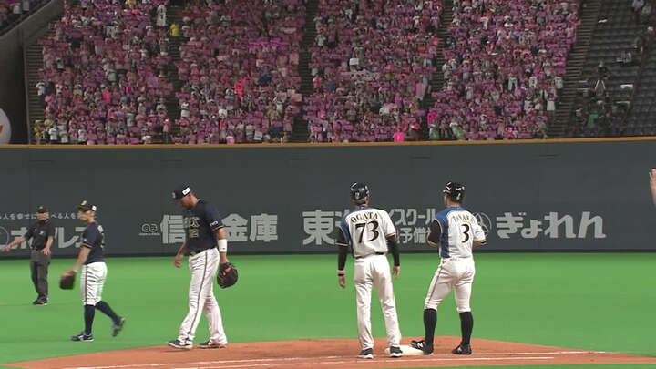 引退試合の田中賢介がライト前ヒット！　通算1500安打まであと「2」