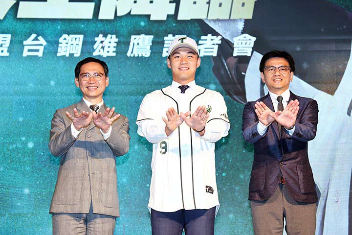 【台湾プロ野球だより】王柏融が入団、アジアウインターリーグの優勝。この冬も“第6の球団”台鋼ホークスに注目！