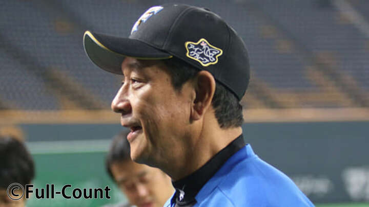 北海道日本ハム栗山監督、主砲の一打に「感動しました」　2位ホークスと1ゲーム差